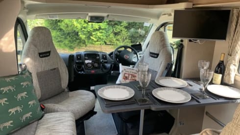 Swift Edge 464 XTW – Up to 4 berth Swift Edge XTW