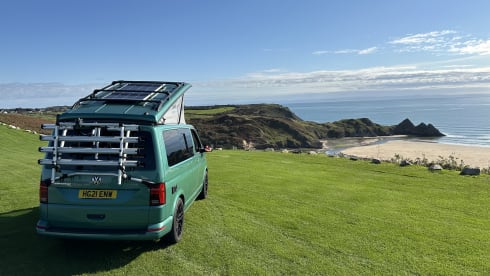 Lillibet – Adventure Ready – Stunning Bayleaf Green VW T6.1, 4 Berth – Pets Welcome