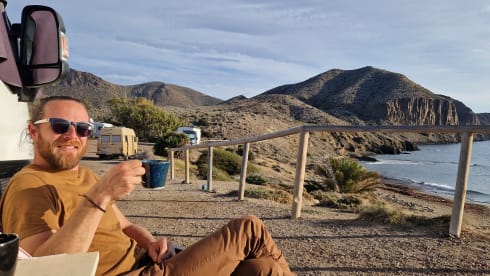 Leeuwke – Minibus Peugeot 2 places de 2014