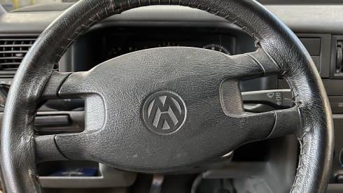 het witte schaap – 4p Volkswagen campervan uit 1997