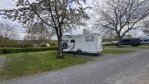 Integral 4 person camper super luxury 