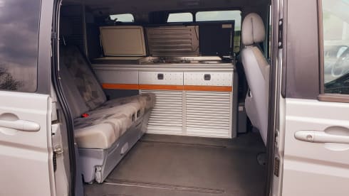 Mercedes Westfalia camper bus, MarcoPolo 4 persons