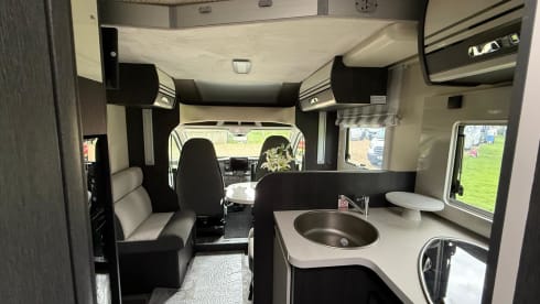 Safari – 4 berth Roller Team semi-integrated from 2025