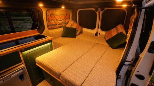 JEANY – 2 berth Renault campervan from 2015