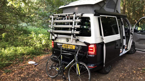 Bertie – 4-Bett-Volkswagen-Campervan von 2018