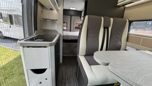 Willy – Cozy camper van to go on an adventure with!