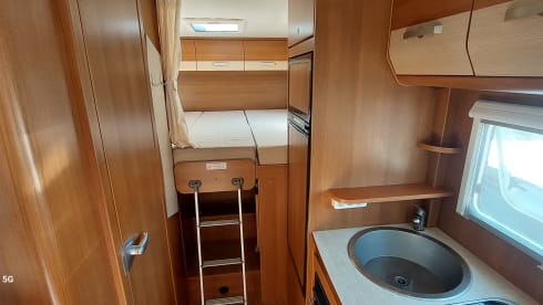Guusje – 5p Carado semi-integrated from 2013