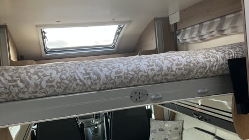 Monty  – 2024 - 6 Berth Autoroller 707 Motorhome