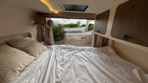 Sol – The Mediterranean off-grid camper