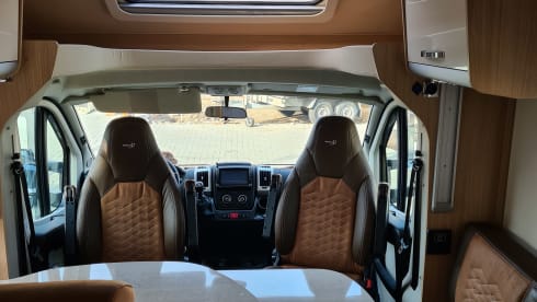 Bürstner – 4p Bürstner semi-integrated from 2018