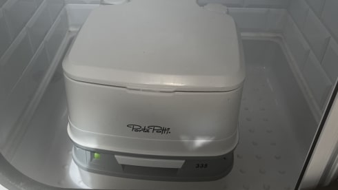 Shroomie – 2 berth Volkswagen crafter campervan