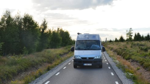 HUGO – 2p Fiat bus uit 2006