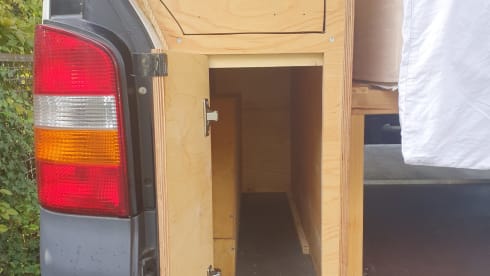 Wood live – Rent a VW T5 Wood live