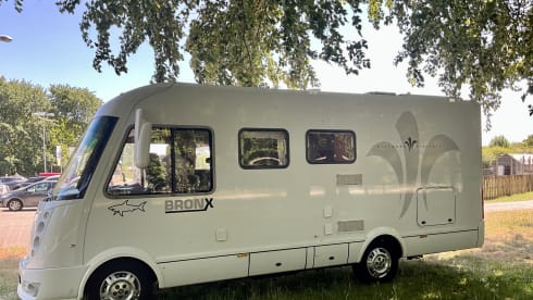 Bronx Explorer – 4p Niesmann + Bischoff integrated uit 2011