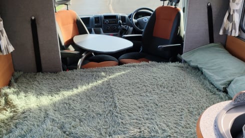 Bella – Luxury 4 Birth Swift Bolero Motorhome 