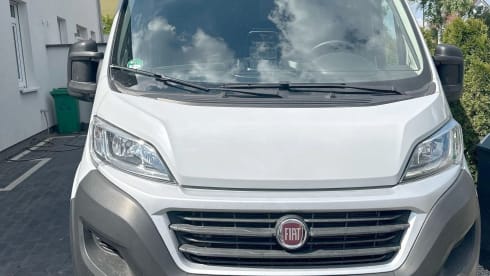 Fiat Ducato Kastenwagen 4 Schläfer mit MAX FAN
