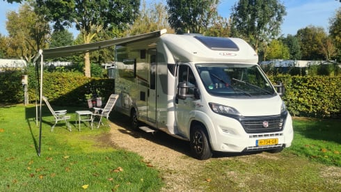6 LMC T712 – LMC camper T712 4 persons