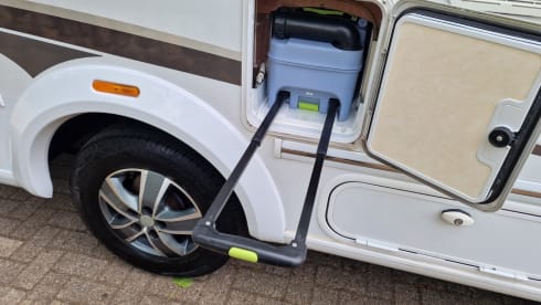 4-seater Knaus integrated from 2012