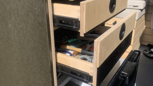Lizz – 2p Mercedes-Benz bus from 2023