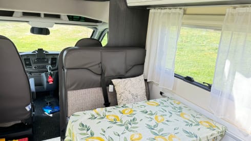 Vera – 6 berth 2021 Roller Team automatic, modern and comfortable!)