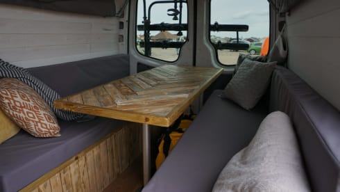 Chad – 4 berth VW Campervan - ideal for a small family or couple