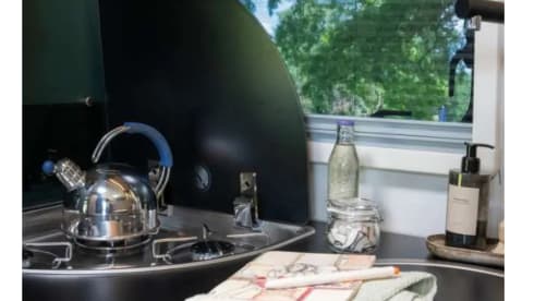 Familie camper – 6p Ford alcove uit 2026