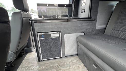 tepee – 4 berth Peugeot campervan from 2015
