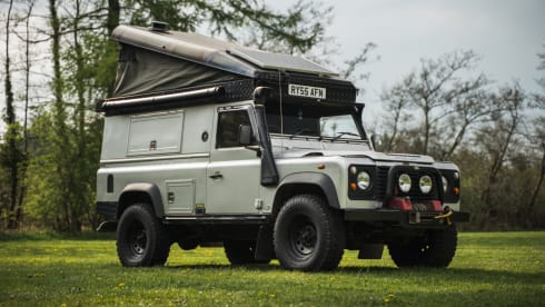 Silver Belle – Land Rover Camper for couples and family's. 4x4 for Wild camping adventure