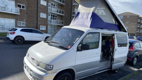Bertyventurer – 4 berth Mazda bongo to hire with awnings let your adventure begin here