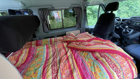 Ford Nugget pop-up roof camper