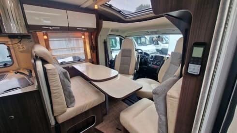 C38 – 3p Bürstner semi-integrato dal 2014