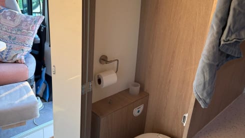 AmorA Campervan 6.0 meters for 2 persons with length beds