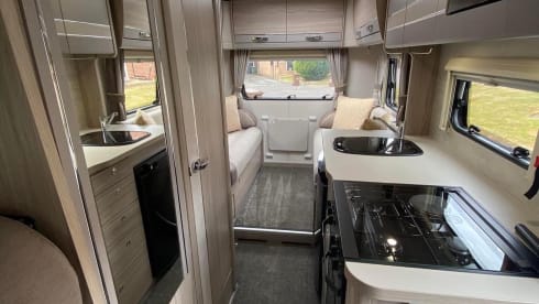 6 berth Peugeot semi-integrated from 2022