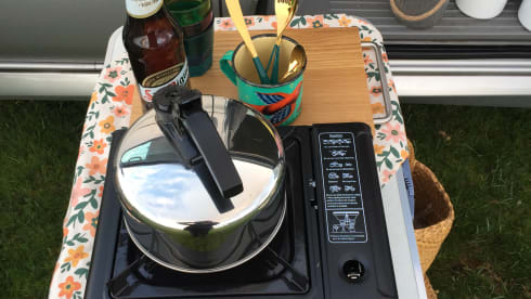 Klara – Immaculate automatic  LPG(eco) Bongo Friendee with dome