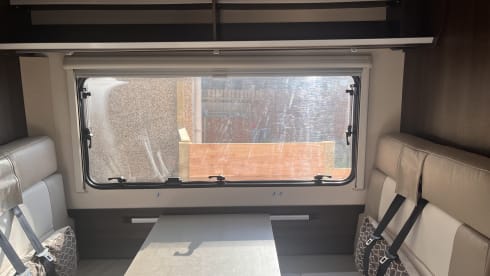 Big Bertha – 6 berth Roller Team 