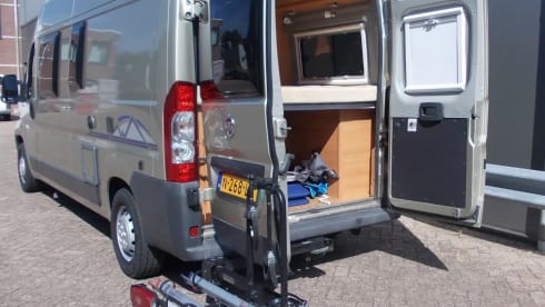 3p Pössl 2 Win luxury bus camper e bike carrier