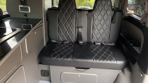Cyanocitta – Toyota Alphard Campervan, 4WD, 4 seats, 4 berth* with heating,  automatic. 