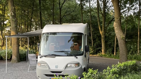 Guppie – 2p Knaus integrated uit 1998