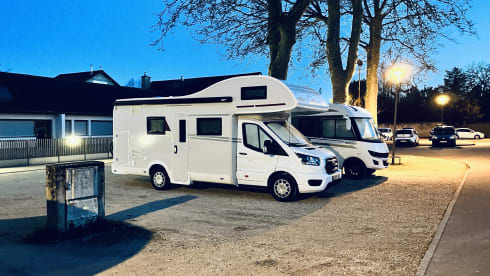 6p Roller Team Kronos 277M Performance Plus Alcove from 2023