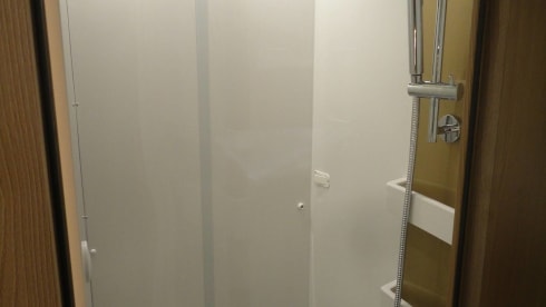 Burstner Fiat Ducato – Luxury camper with many amenities, super complete