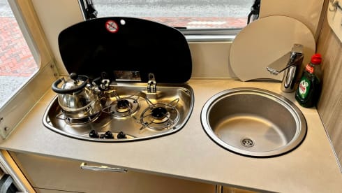 Romantic Luxury Camper – 2p LMC semi-integrated from 2020