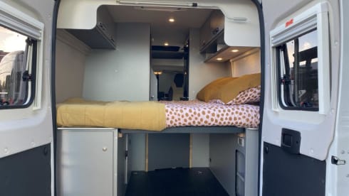 VANTastic – Weinsberg CaraTour 600MQ 2022 | 4 people