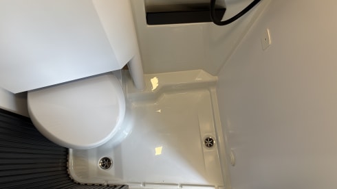 Adria Twin 640 SGX Sports AUTOMAAT
