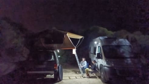 Fulvio Cherokee XJ – Roof tent 2 posti + 3 su Jeep Cherokee XJ 4x4