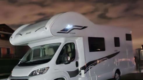 Daisycamper – 7-seater Mnasard 