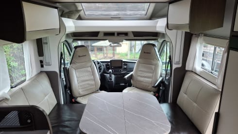 4p Benimar semi-integrated uit 2023