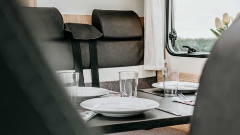 H15 – FIAT SUNLIGHT A68 - 6 bERTH 