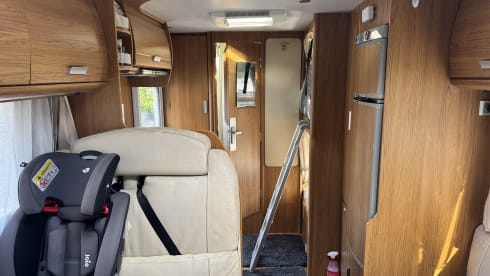Francesca – 7 berth Fiat alcove from 2010
