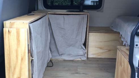 Pedi – Bespoke 2 berth VW Transporter 