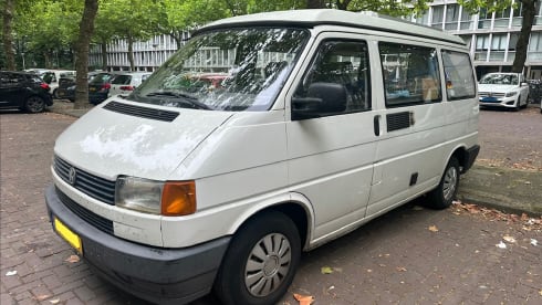 Foppe – 3-seater Volkswagen campervan from 1994